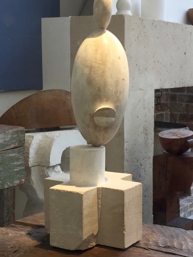 Objekte und Skulpturen im Atelier Brancusi 1 © starkandartcom